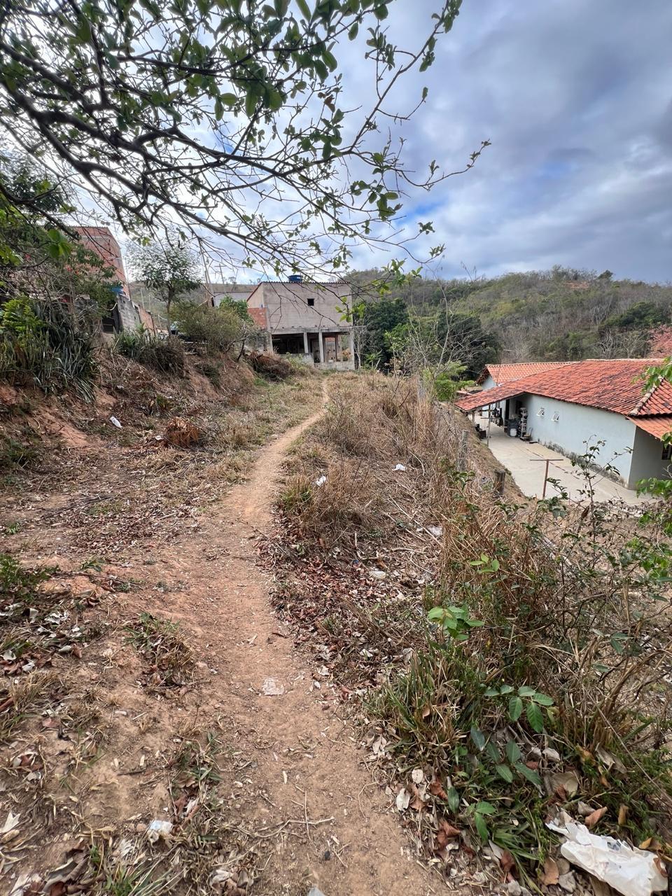 Lote de Esquina com Excelente Localização no Fecho — foto 4