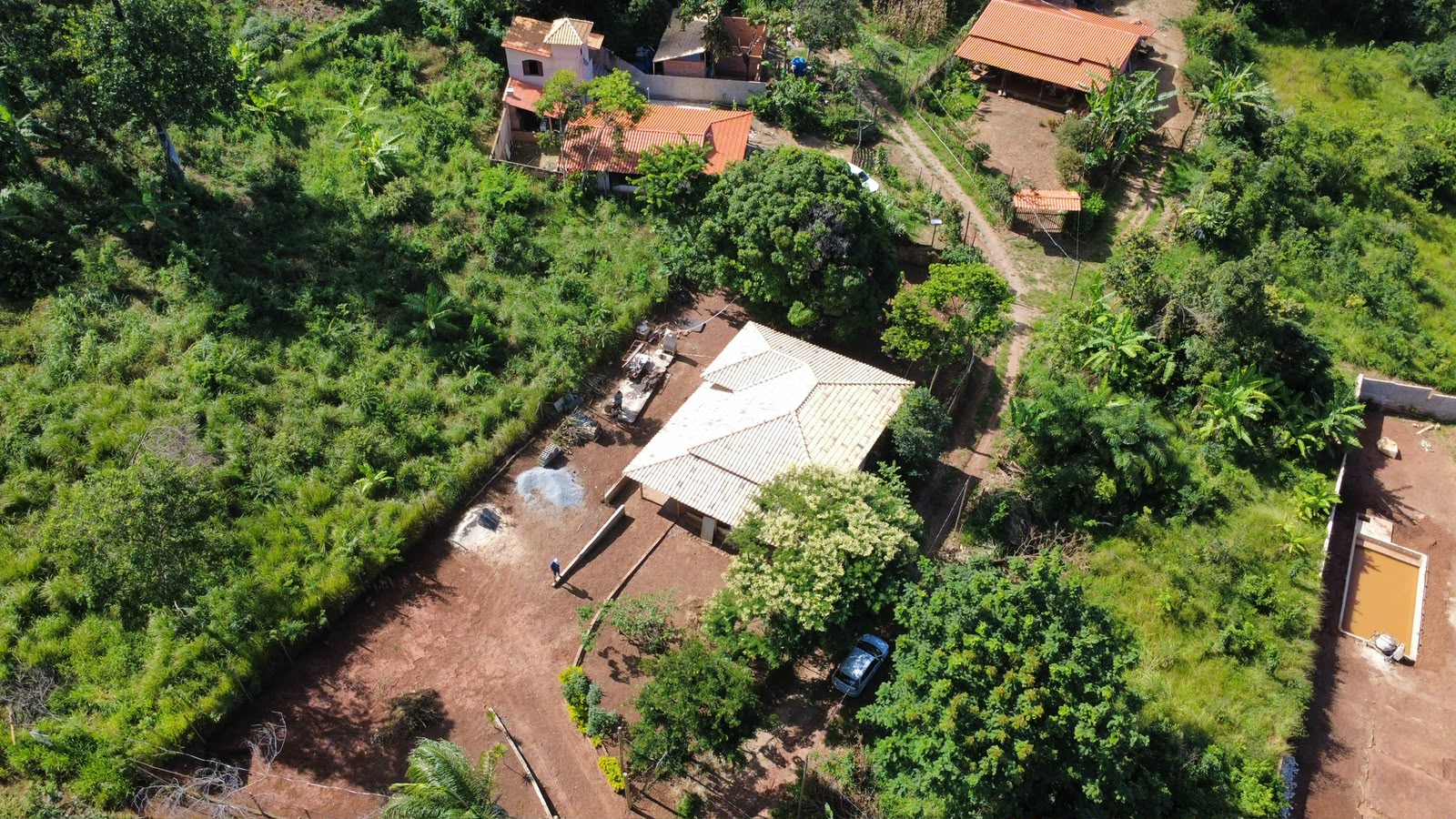 Chácara de 1.000m² à Venda em Taquaraçu de Minas | Casa Colonial em Construção e Excelente Localização — foto 2