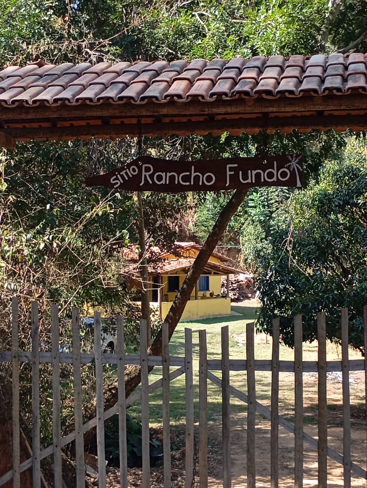 Sítio à Venda em Taquaraçu de Minas | Casas Velhas | 8.700m² com Nascente, Lagoa e Piscina — foto 1