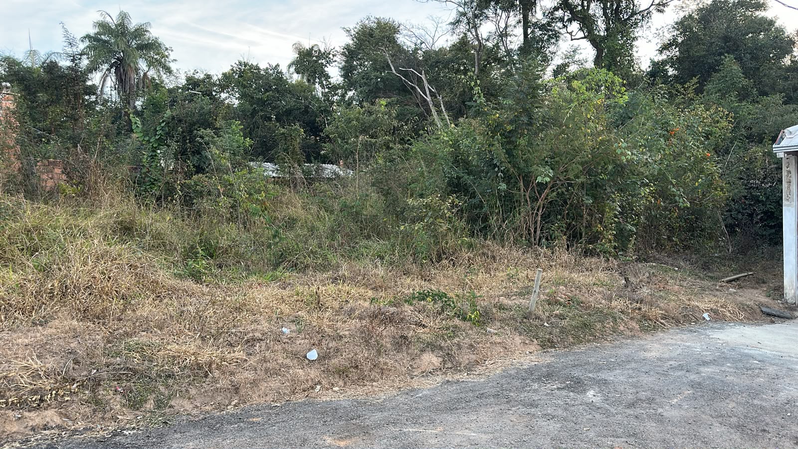 Lote Plano de 465m² no Barreiro do Amaral