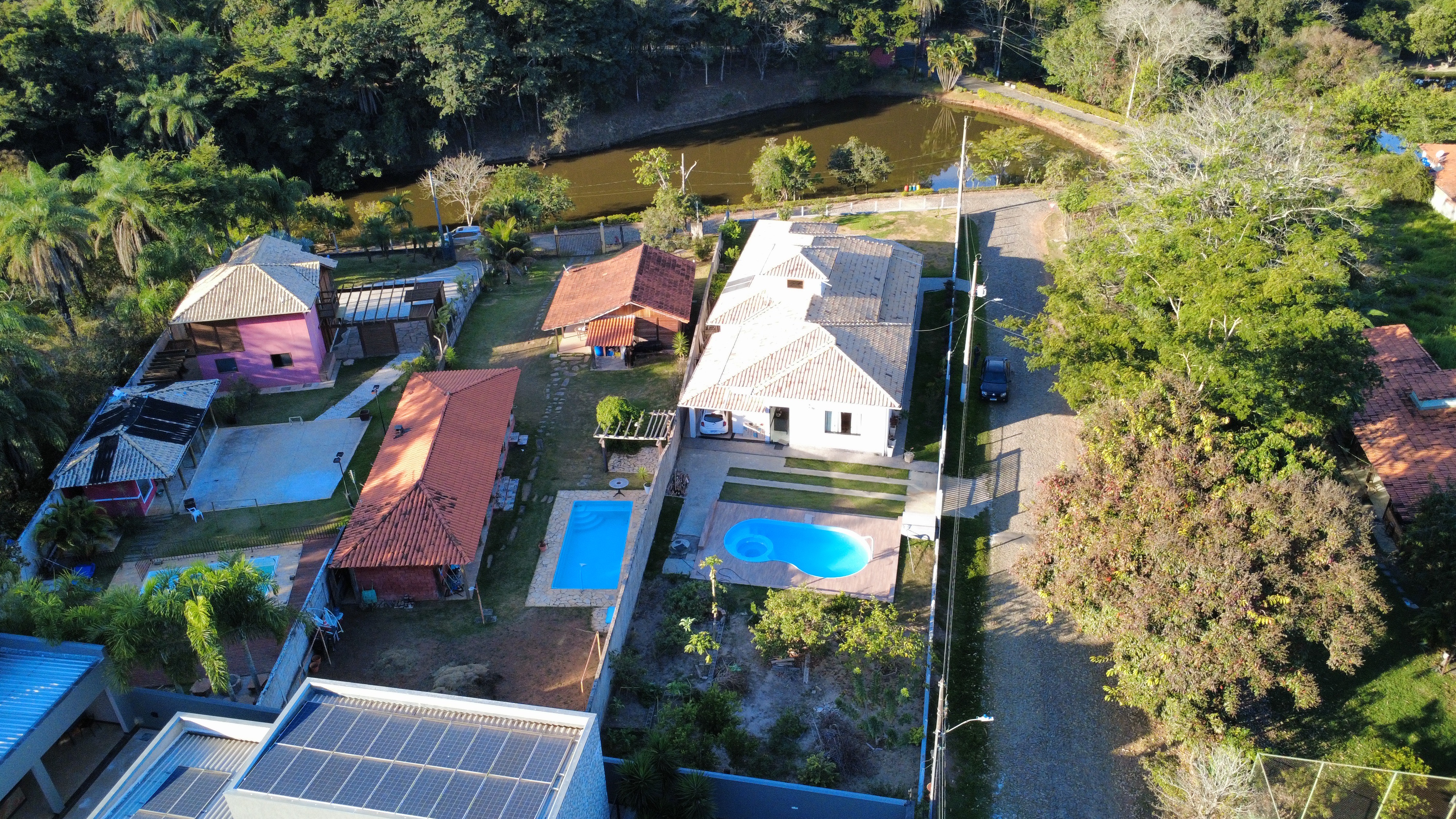 Casa de Alto Padrão com 3 Suítes, Piscina e 1.000 m² no Condomínio Recanto do Luar – Santa Luzia/MG — foto 9