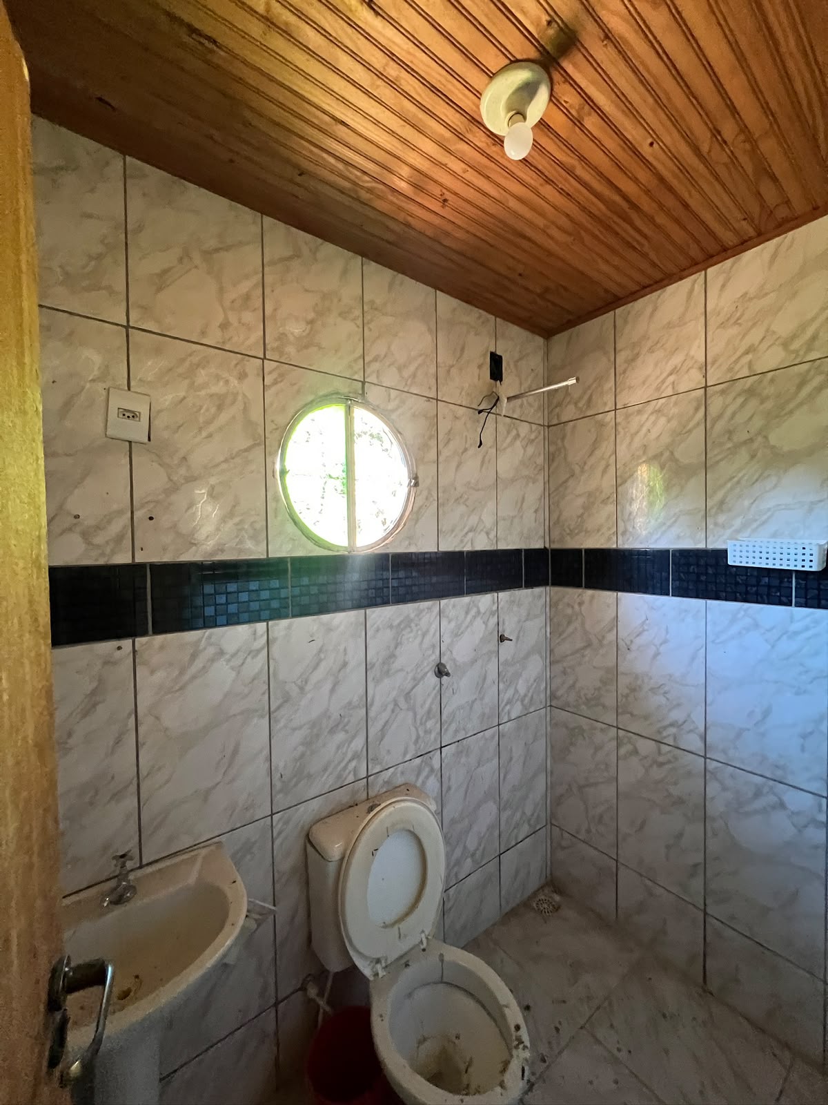Chácara com 4.146m², Lagoa de Nascente e Casa com 4 Quartos em Água Limpa – Santa Luzia | R$ 750.000 — foto 5