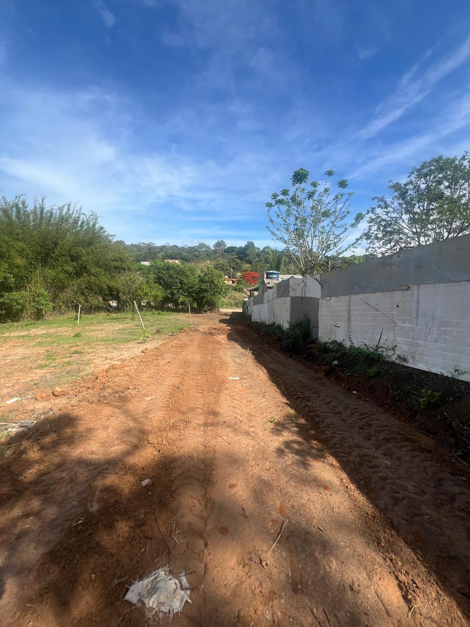 Lote de 320m² na Rua Principal do Barreiro do Amaral — foto 2