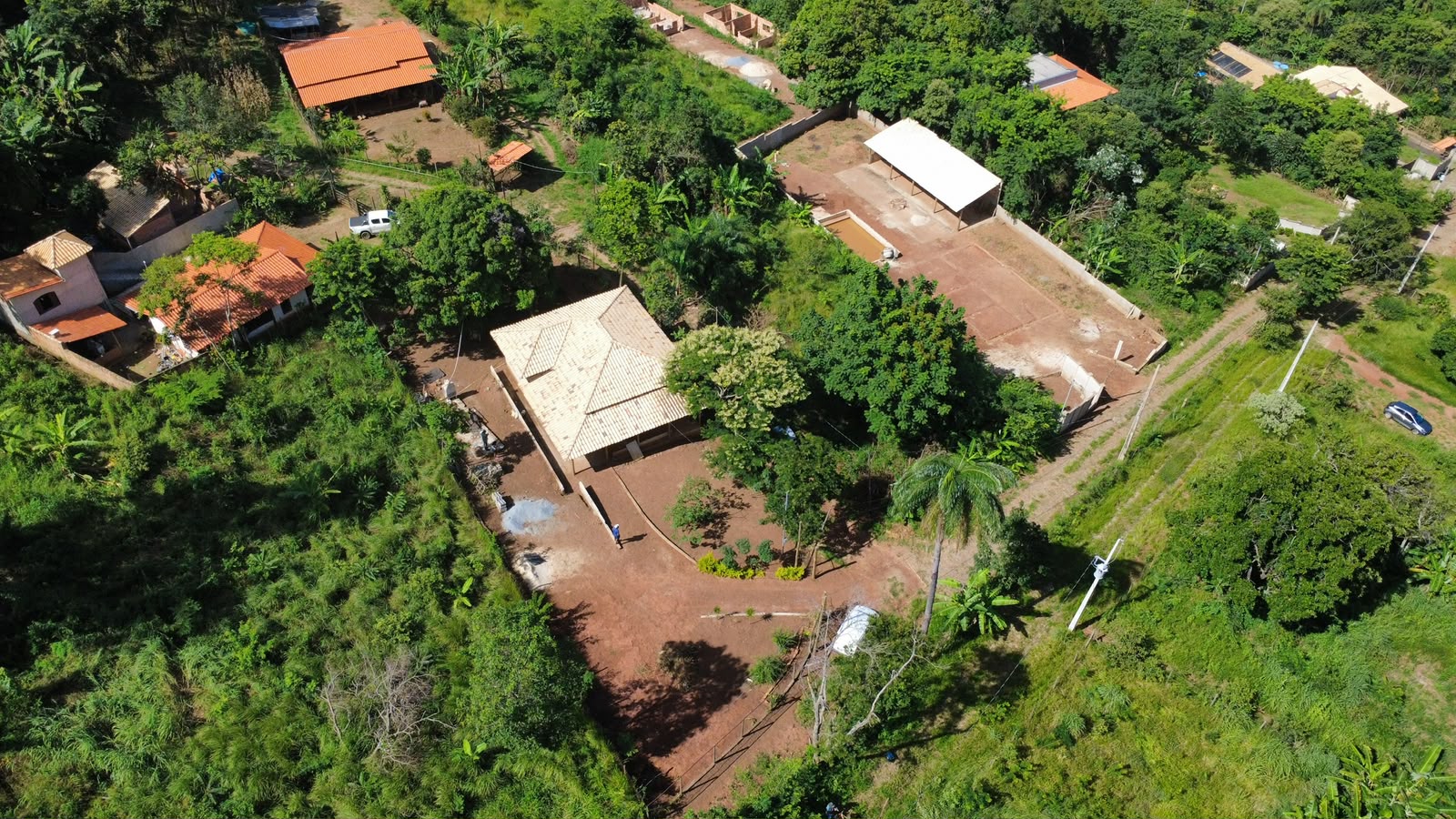 Chácara de 1.000m² à Venda em Taquaraçu de Minas | Casa Colonial em Construção e Excelente Localização