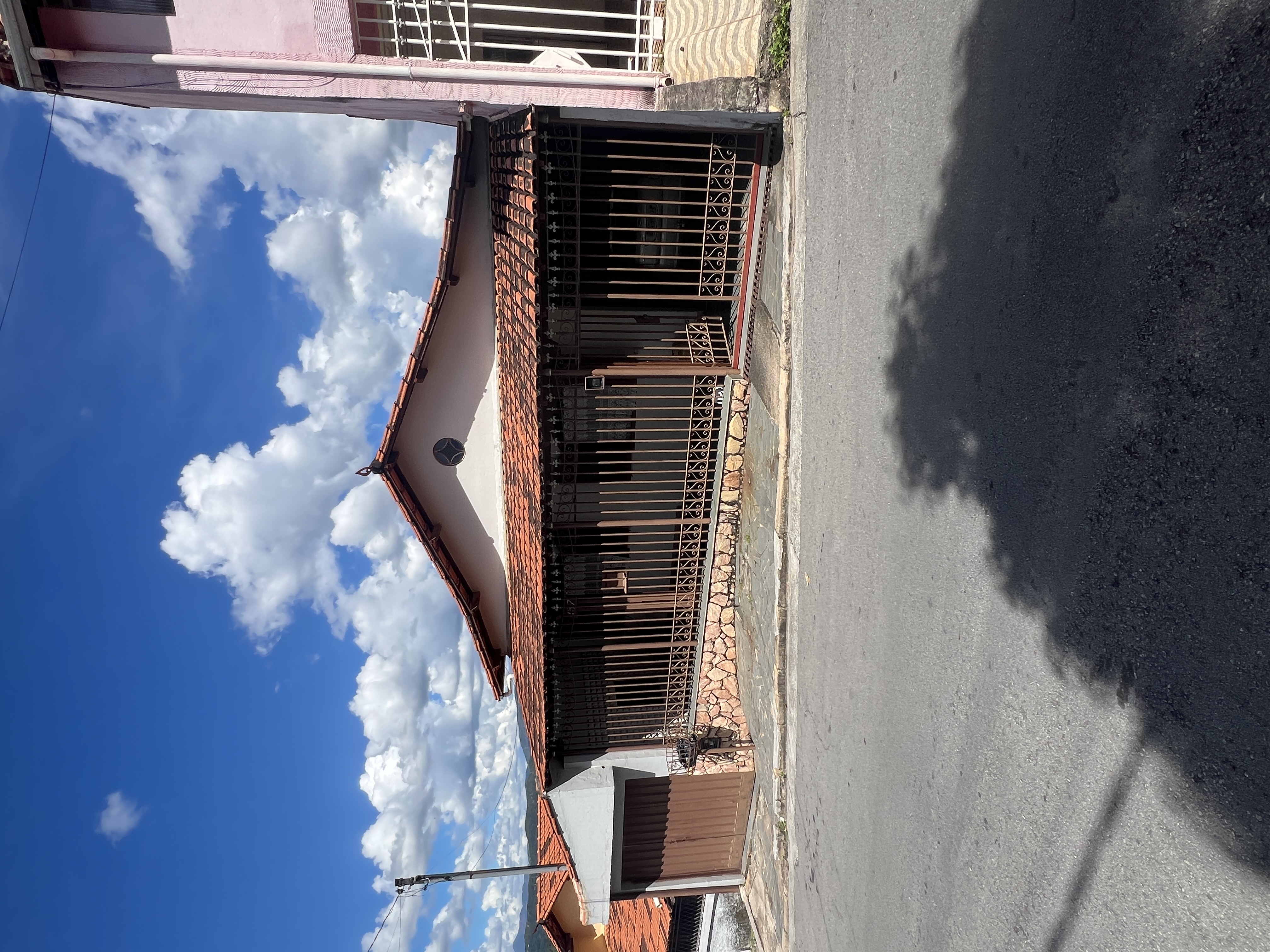 Casa com Terreno de 360m²